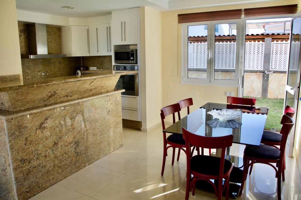 Villa Lovisi Maspalomas  Eksteriør billede